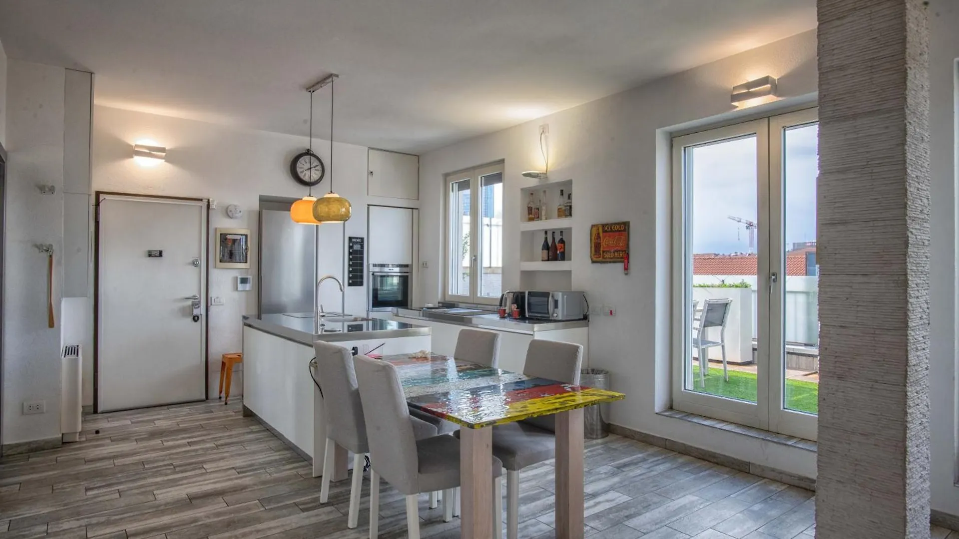 Luxury Flat With Terrace / Stunning Skyline View Apartment Milan